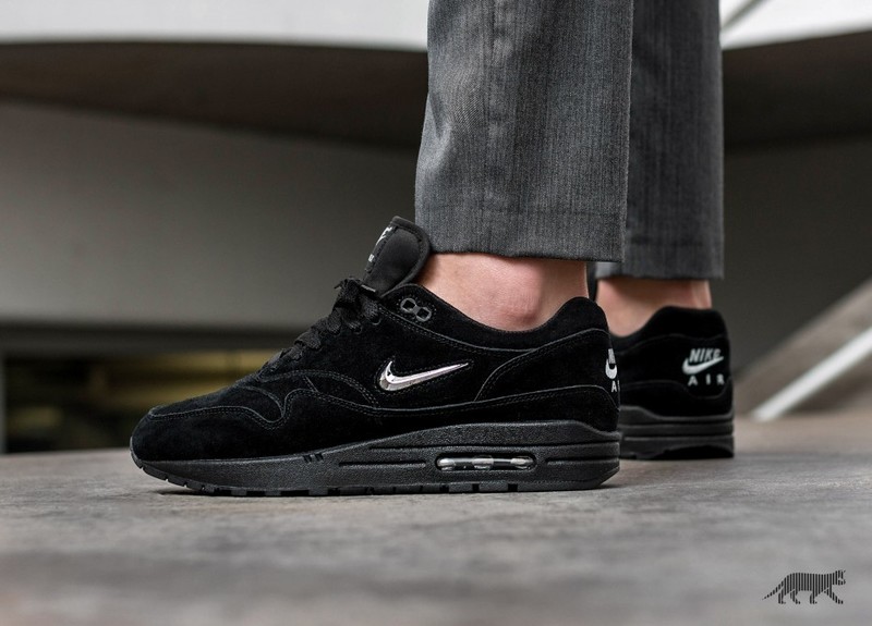 Nike air max 1 cheap premium sc jewel triple black